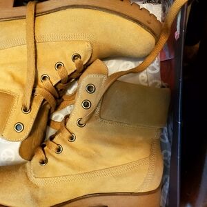 Lucky Brand boots Hiker Yellow DTY Suede scize 8.5 M